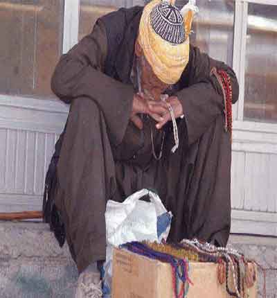 من-از-روز-اول-بختم-کج-افتاد